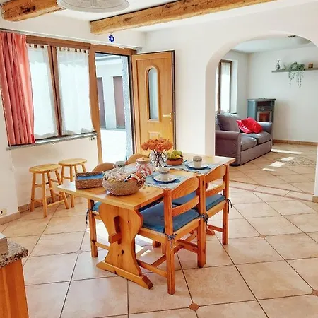 Casa Pepolina, Zona Tranquilla, Piano Terra Con Parcheggio Daire