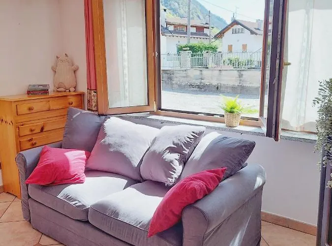 Appartamento Casa Pepolina, Zona Tranquilla, Piano Terra Con Parcheggio *